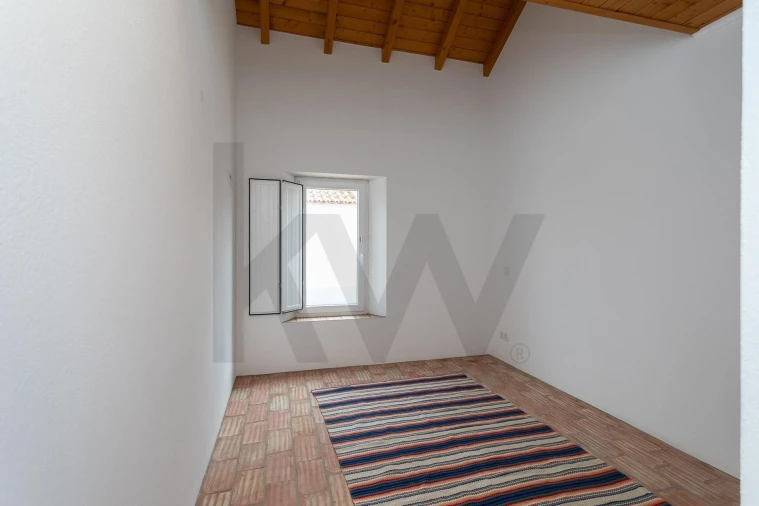 Moradia T1 para Venda em São Teotónio Foto 15