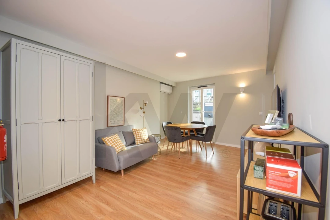 Apartamento T1 para Venda em Santo António Foto 4