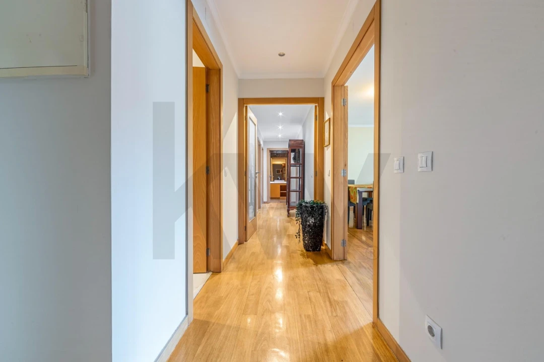 Apartamento T3 para Venda em Benfica Foto 5