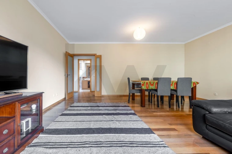 Apartamento T3 para Venda em Benfica Foto 7