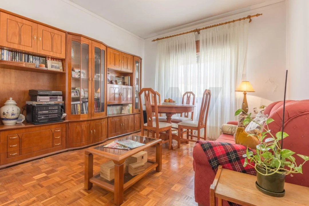 Apartamento T1 para Venda em Amora Foto 2