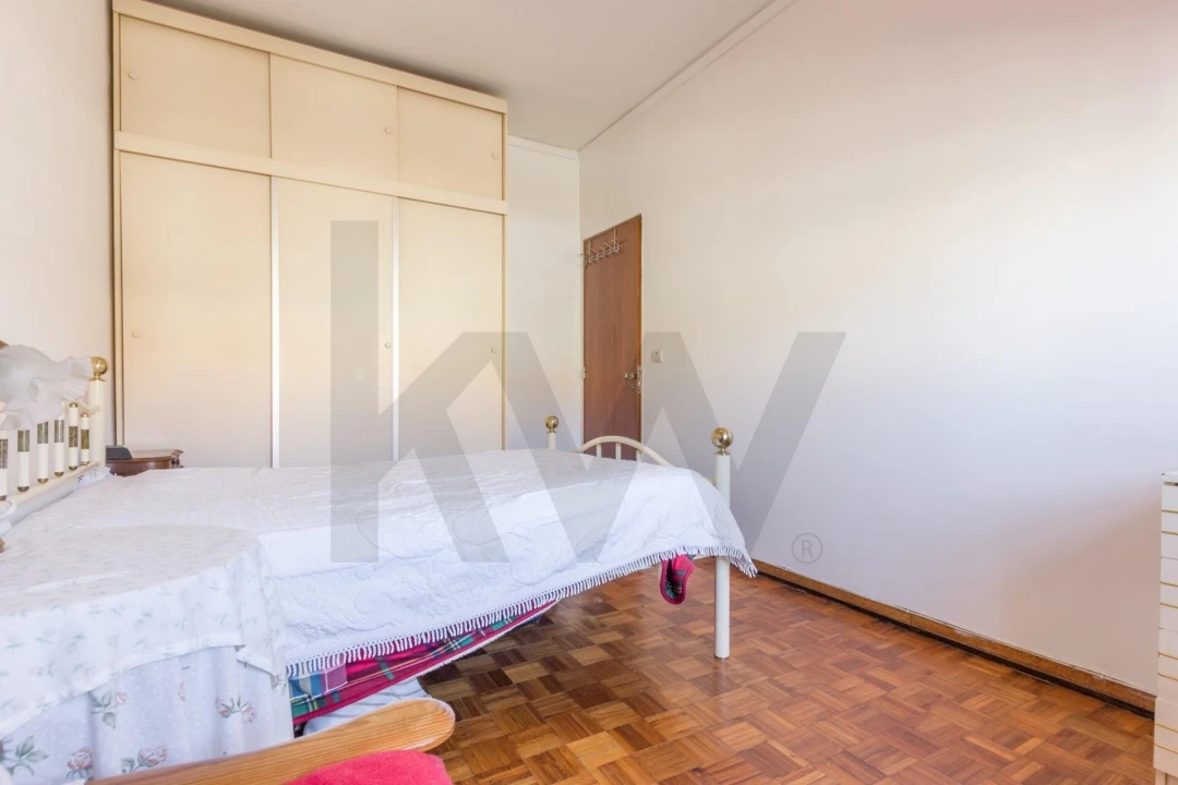 Apartamento T1 para Venda em Amora Foto 13