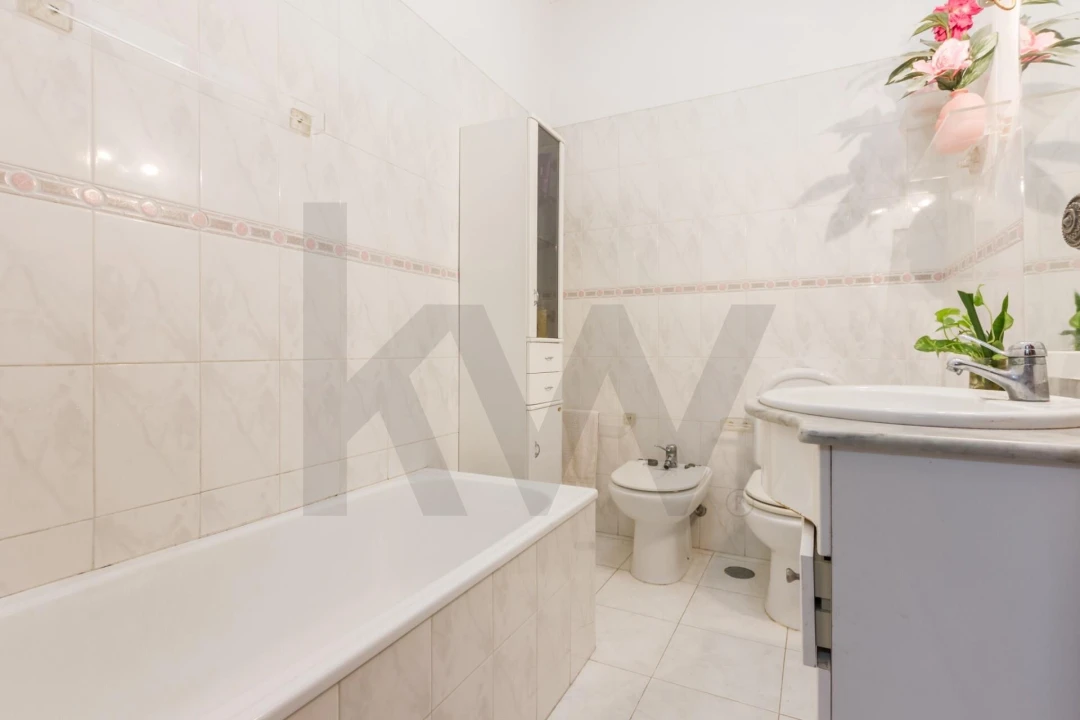 Apartamento T1 para Venda em Amora Foto 10