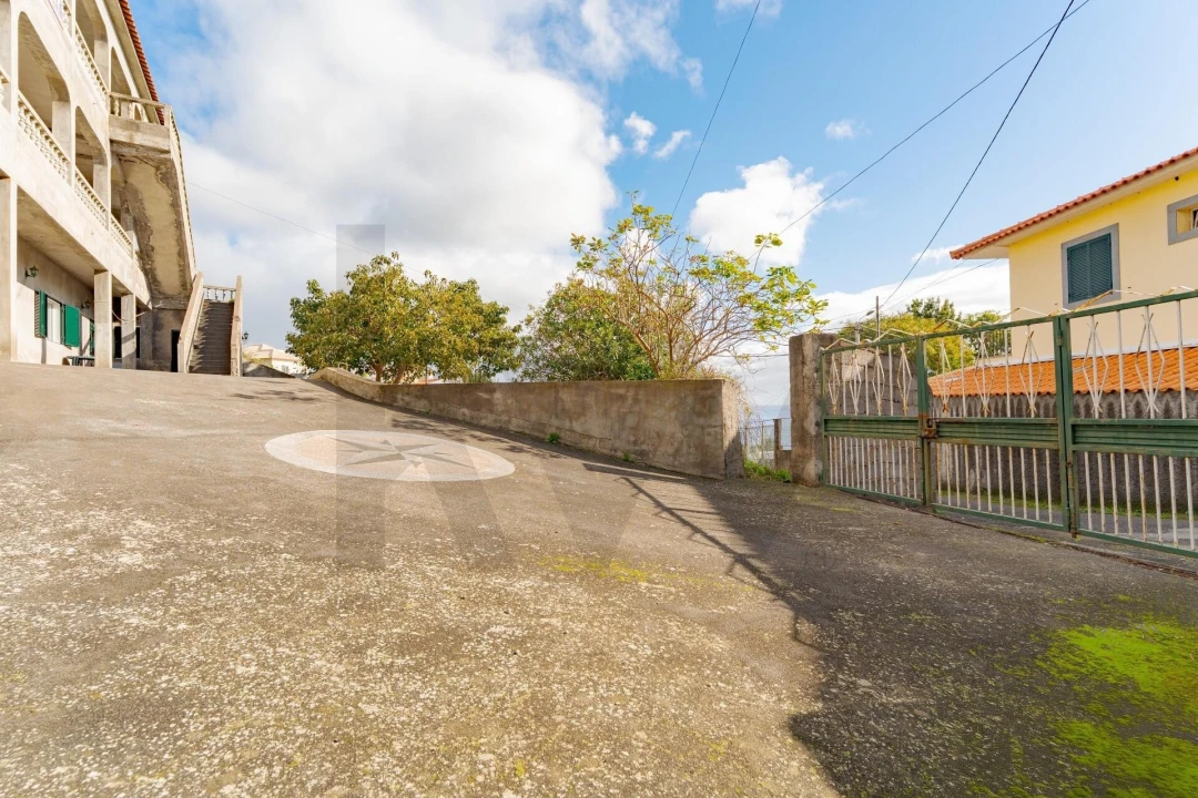 Moradia T5 para Venda em Gaula Foto 10