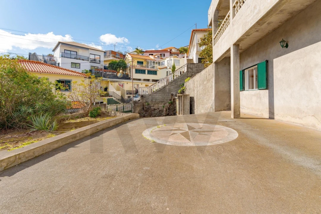 Moradia T5 para Venda em Gaula Foto 6