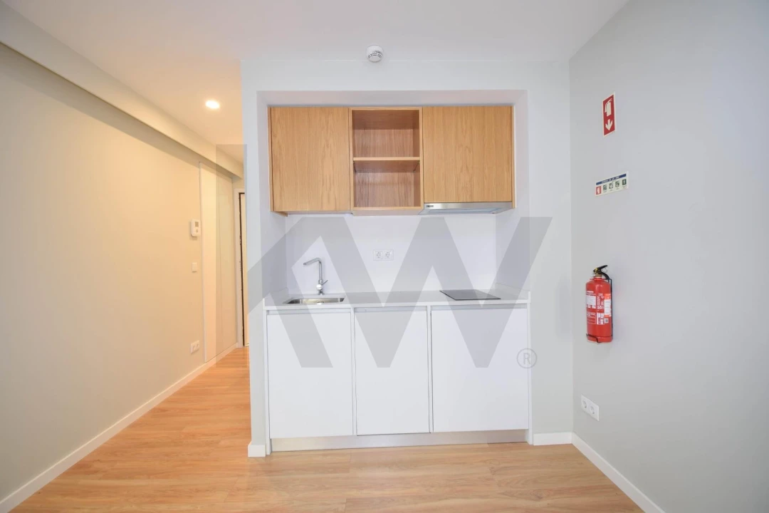 Apartamento T1 para Venda em Santo António Foto 13