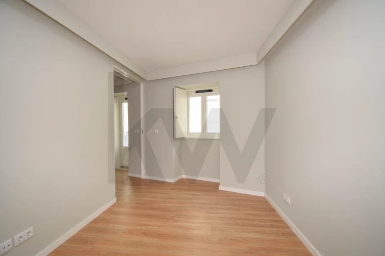 Apartamento T1 para Venda em Santo António Foto 7
