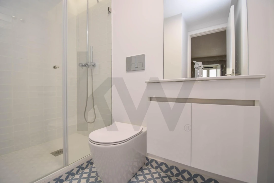 Apartamento T1 para Venda em Santo António Foto 8