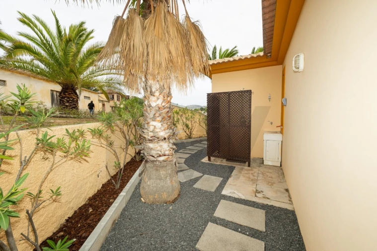 Moradia T2 para Venda em Porto Santo Foto 9