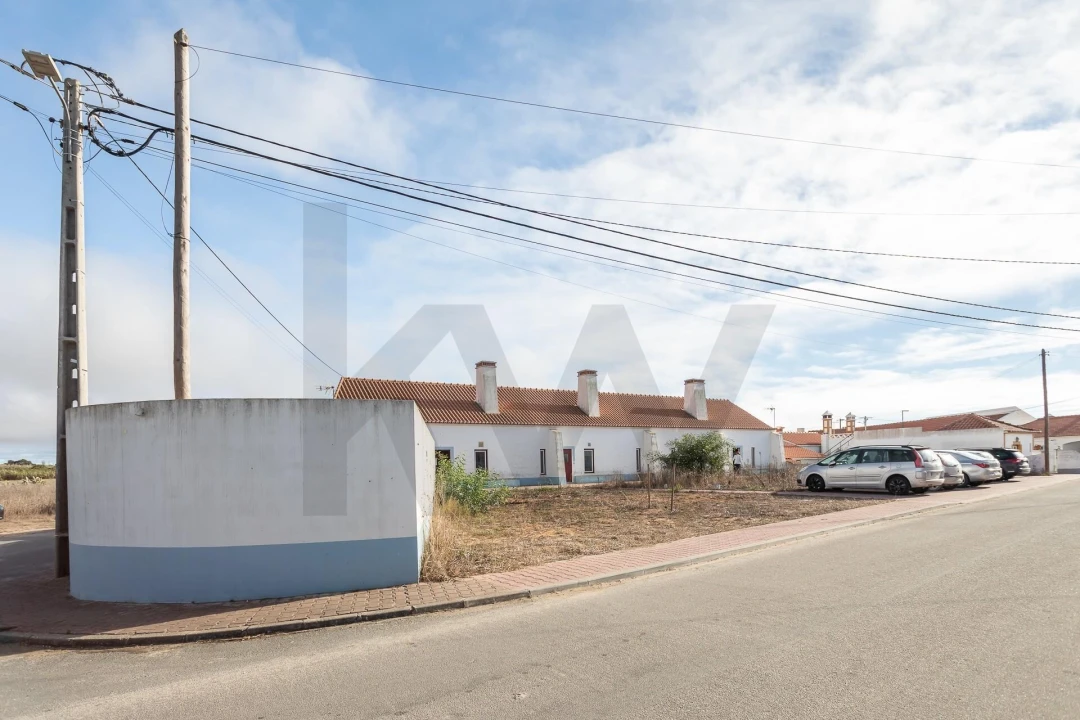 Moradia T1 para Venda em São Teotónio Foto 51