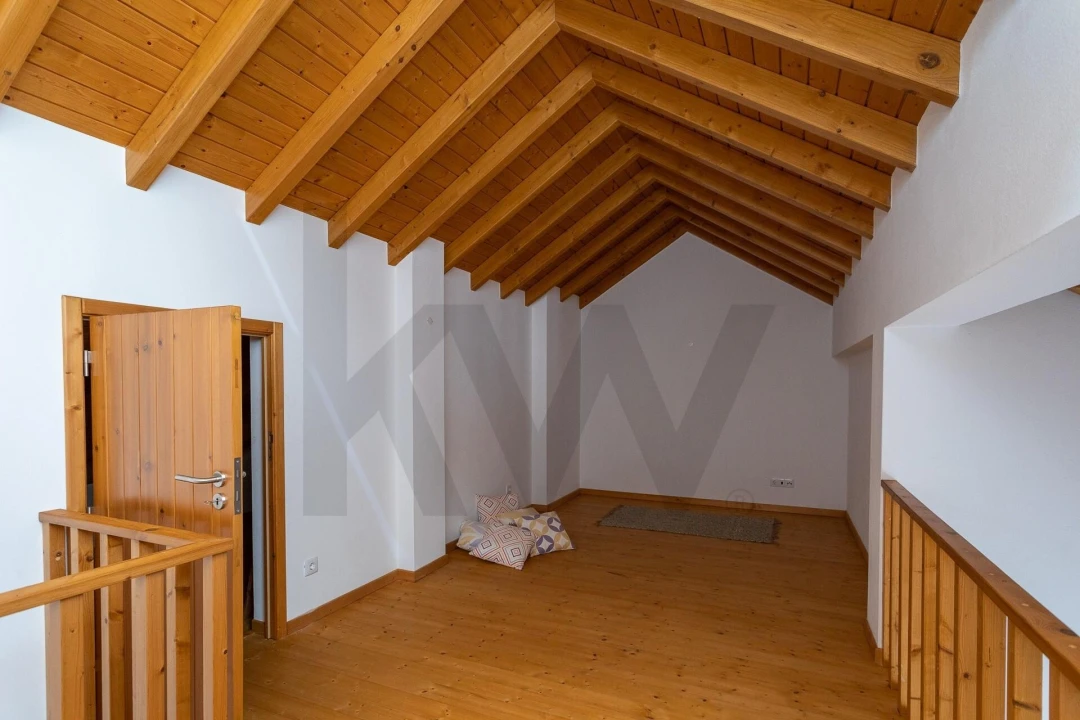 Moradia T1 para Venda em São Teotónio Foto 21