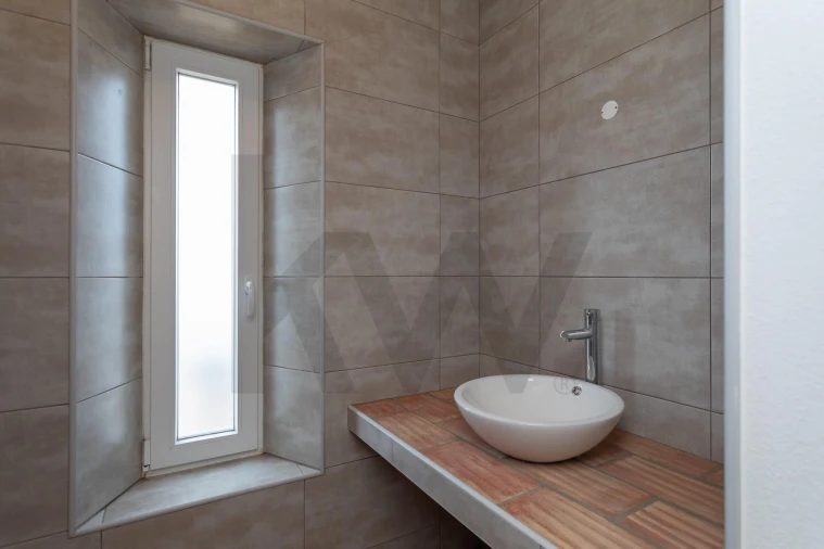 Moradia T1 para Venda em São Teotónio Foto 8