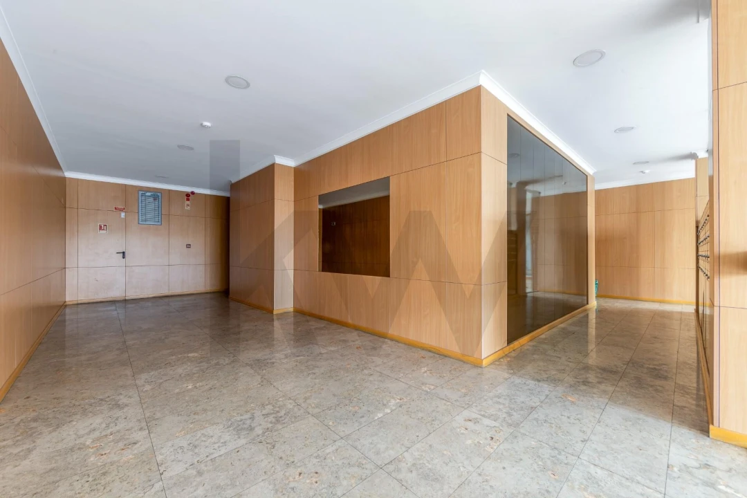 Apartamento T3 para Venda em Algés, Linda-A-Velha e Cruz Quebrada-Dafundo Foto 23