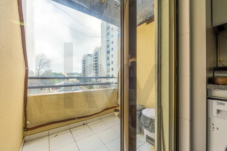 Apartamento T3 para Venda em Algés, Linda-A-Velha e Cruz Quebrada-Dafundo Foto 8