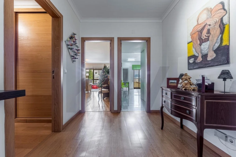 Apartamento T3 para Venda em Algés, Linda-A-Velha e Cruz Quebrada-Dafundo Foto 9