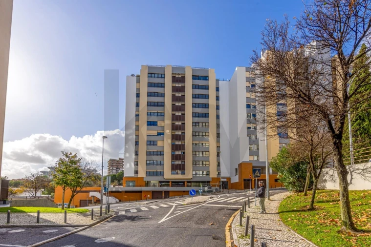 Apartamento T3 para Venda em Algés, Linda-A-Velha e Cruz Quebrada-Dafundo Foto 26