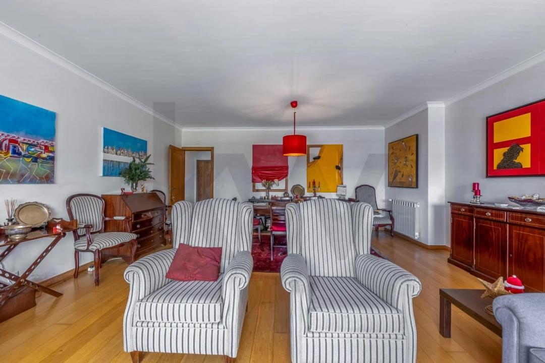 Apartamento T3 para Venda em Algés, Linda-A-Velha e Cruz Quebrada-Dafundo Foto 3