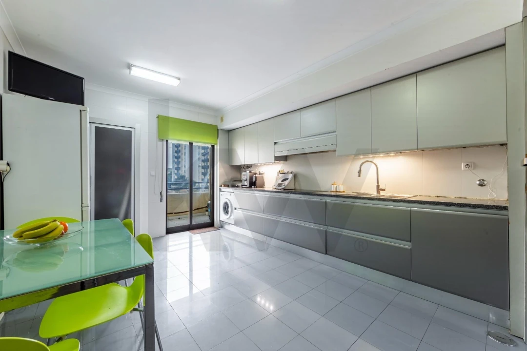 Apartamento T3 para Venda em Algés, Linda-A-Velha e Cruz Quebrada-Dafundo Foto 6