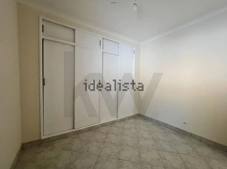 Apartamento T1 para Venda em Santa Maria e São Miguel, São Martinho, São Pedro Penaferrim Foto 13