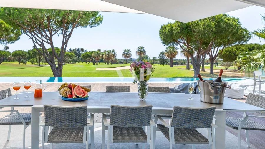 Moradia T5 para Arrendamento em Quarteira Foto 44