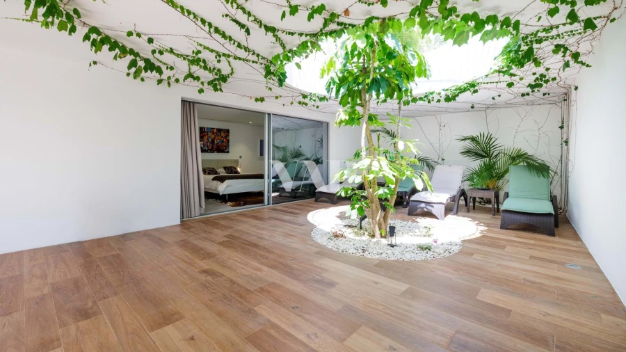 Moradia T5 para Arrendamento em Quarteira Foto 38