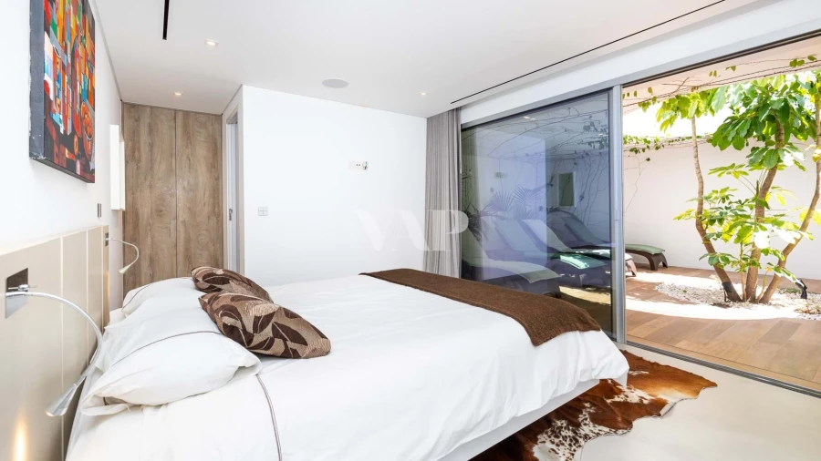 Moradia T5 para Arrendamento em Quarteira Foto 35