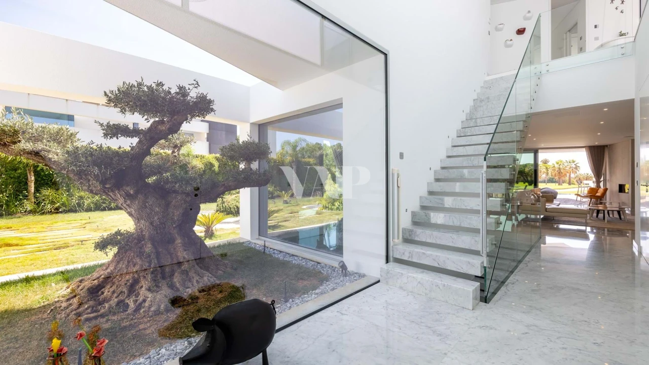 Moradia T5 para Arrendamento em Quarteira Foto 14