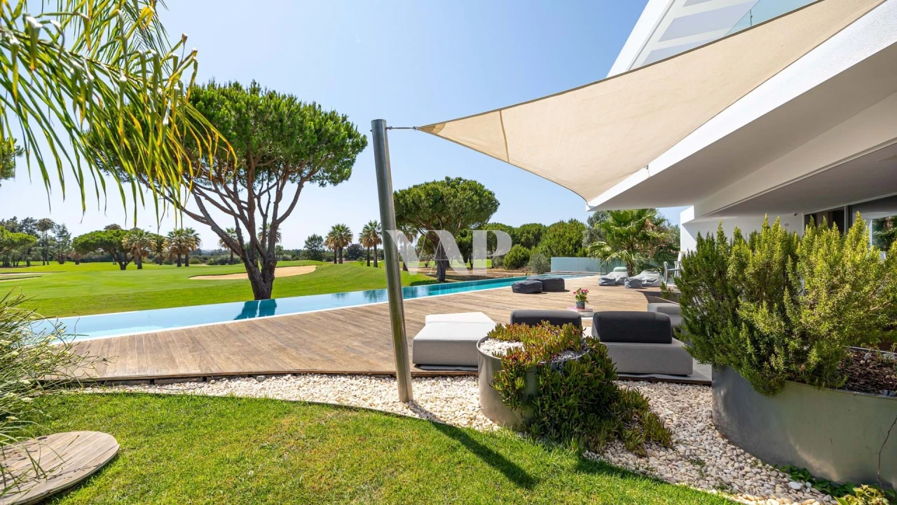 Moradia T5 para Arrendamento em Quarteira Foto 43