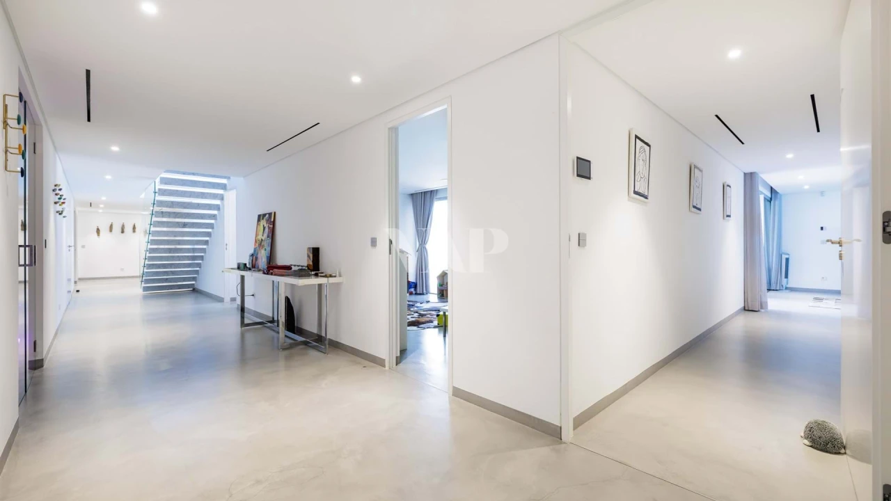 Moradia T5 para Arrendamento em Quarteira Foto 30