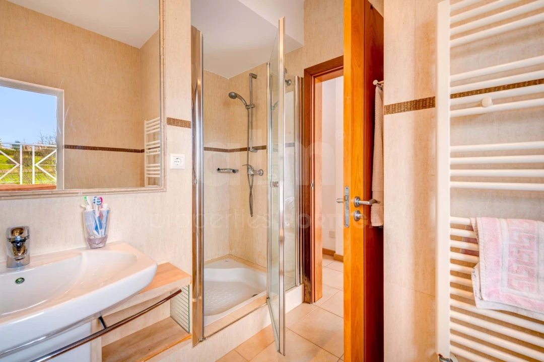 Moradia T3 para Venda em Ferragudo Foto 28