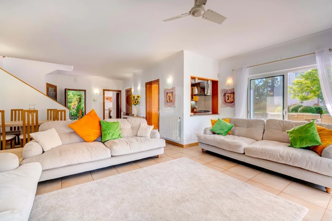 Moradia T3 para Venda em Ferragudo Foto 7