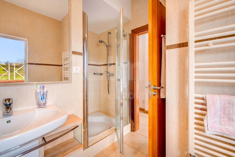 Moradia T3 para Venda em Ferragudo Foto 28