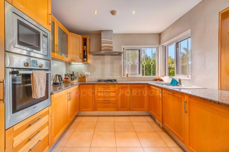 Moradia T3 para Venda em Ferragudo Foto 13