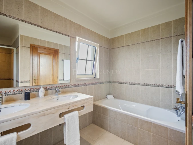 Moradia T4 para Venda em Lagoa e Carvoeiro Foto 19