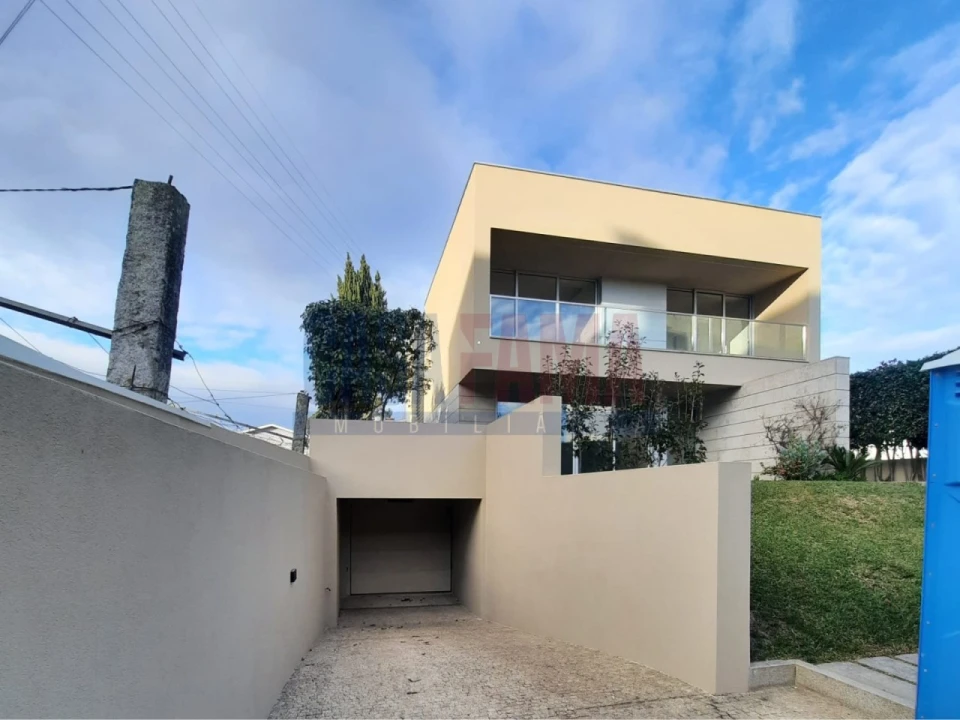 Moradia T3 para Venda em Bougado (São Martinho e Santiago) Foto 18