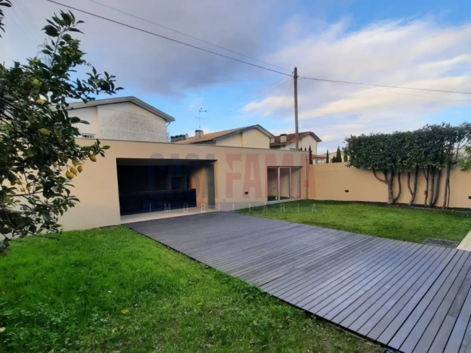 Moradia T3 para Venda em Bougado (São Martinho e Santiago) Foto 12