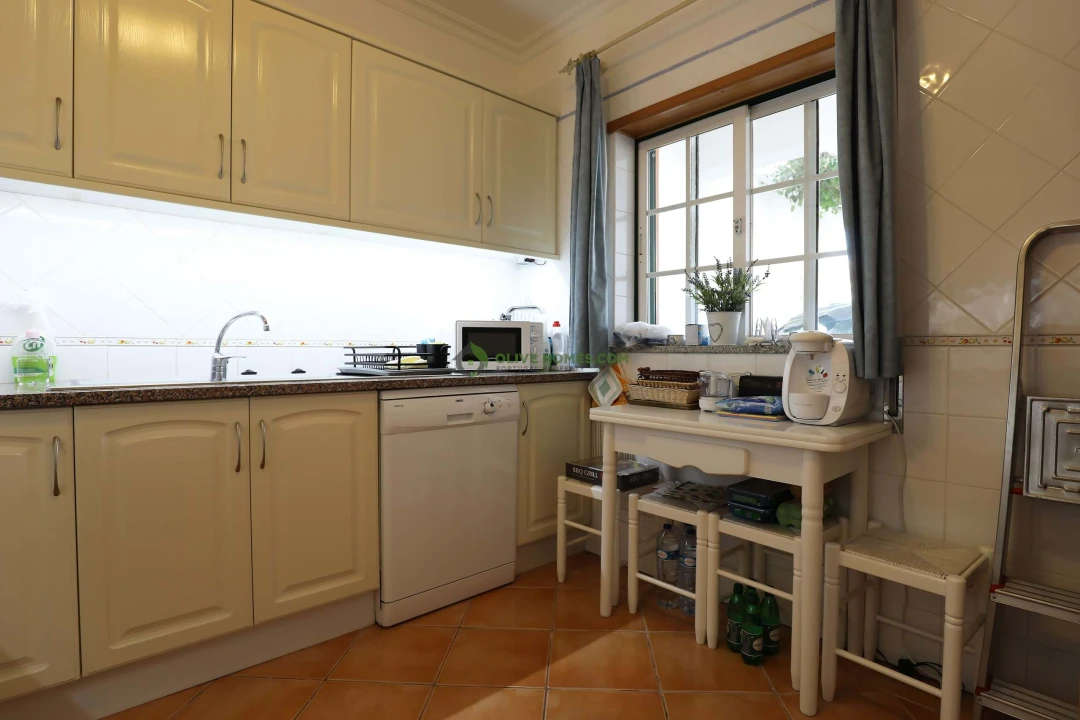 Moradia T3 para Venda em Albufeira e Olhos de Água Foto 45