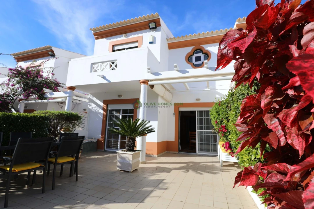 Moradia T3 para Venda em Albufeira e Olhos de Água Foto 12