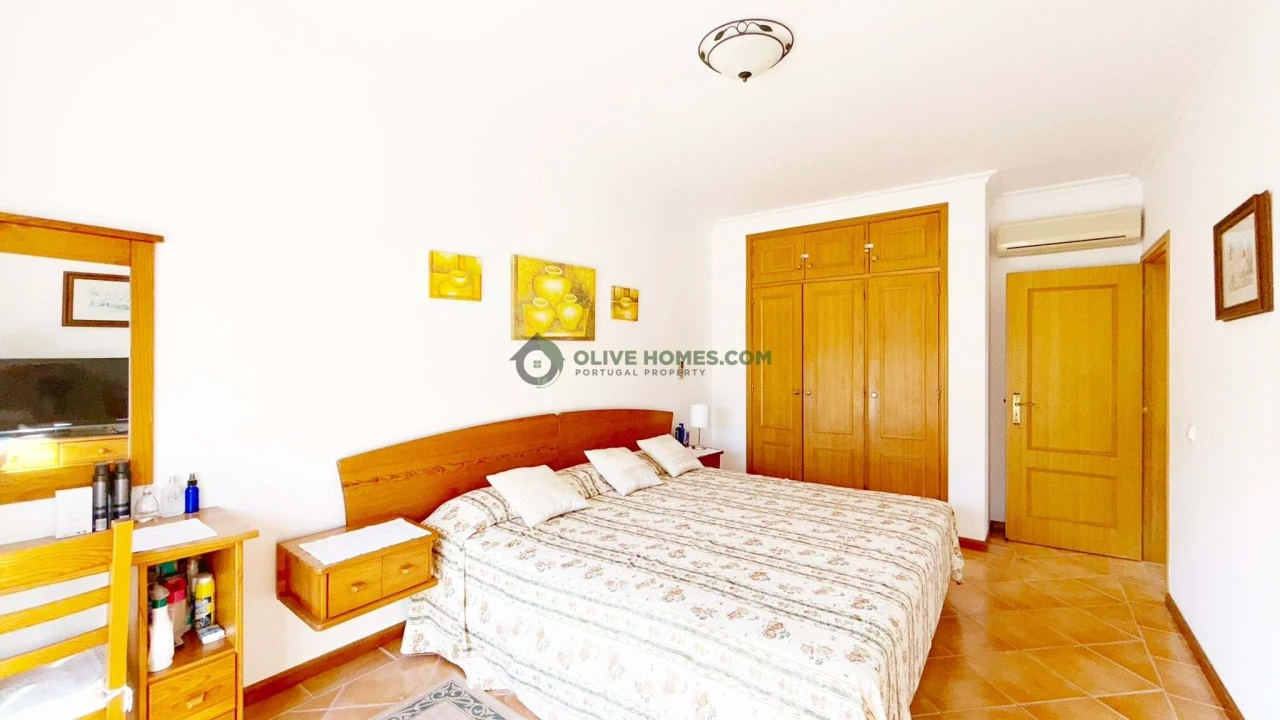 Moradia T3 para Venda em Albufeira e Olhos de Água Foto 41