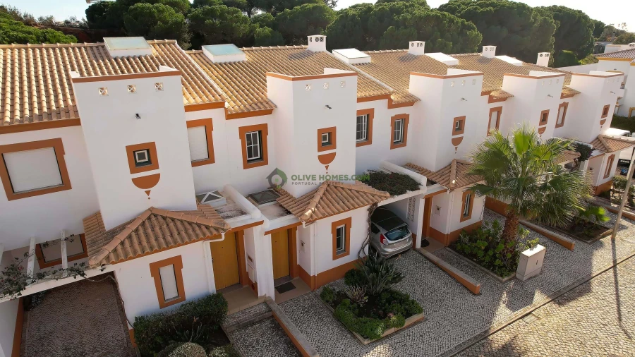 Moradia T3 para Venda em Albufeira e Olhos de Água Foto 30