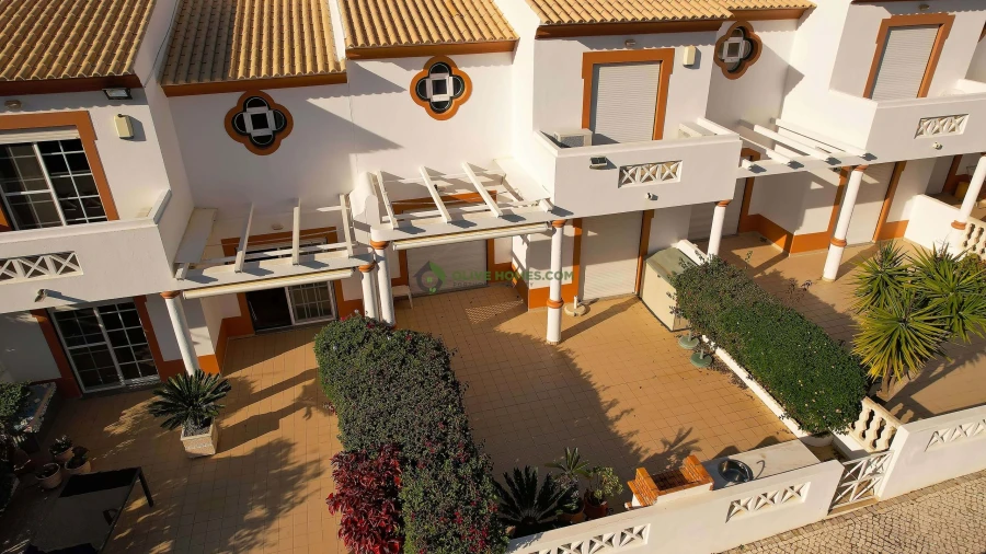 Moradia T3 para Venda em Albufeira e Olhos de Água Foto 36