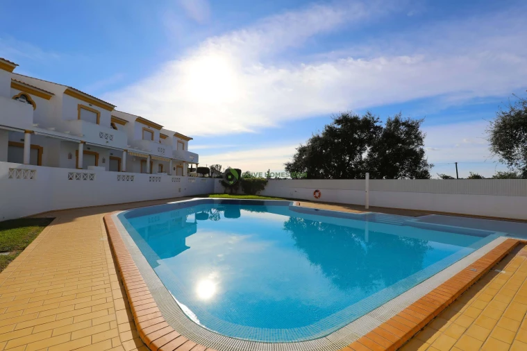 Moradia T3 para Venda em Albufeira e Olhos de Água Foto 33