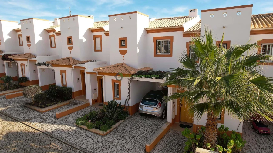 Moradia T3 para Venda em Albufeira e Olhos de Água Foto 32