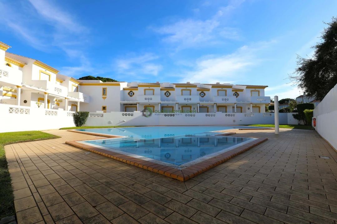 Moradia T3 para Venda em Albufeira e Olhos de Água Foto 27