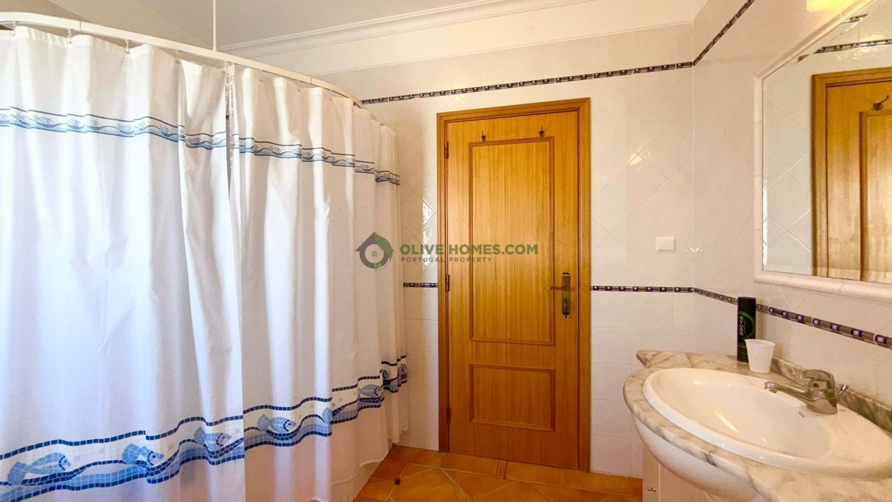 Moradia T3 para Venda em Albufeira e Olhos de Água Foto 24