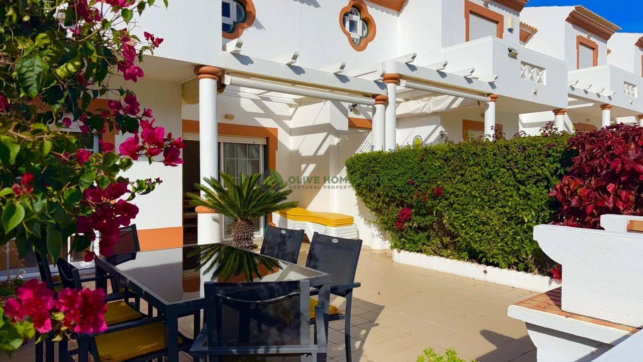 Moradia T3 para Venda em Albufeira e Olhos de Água Foto 20