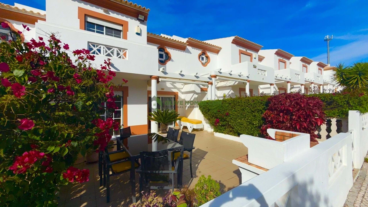 Moradia T3 para Venda em Albufeira e Olhos de Água Foto 5