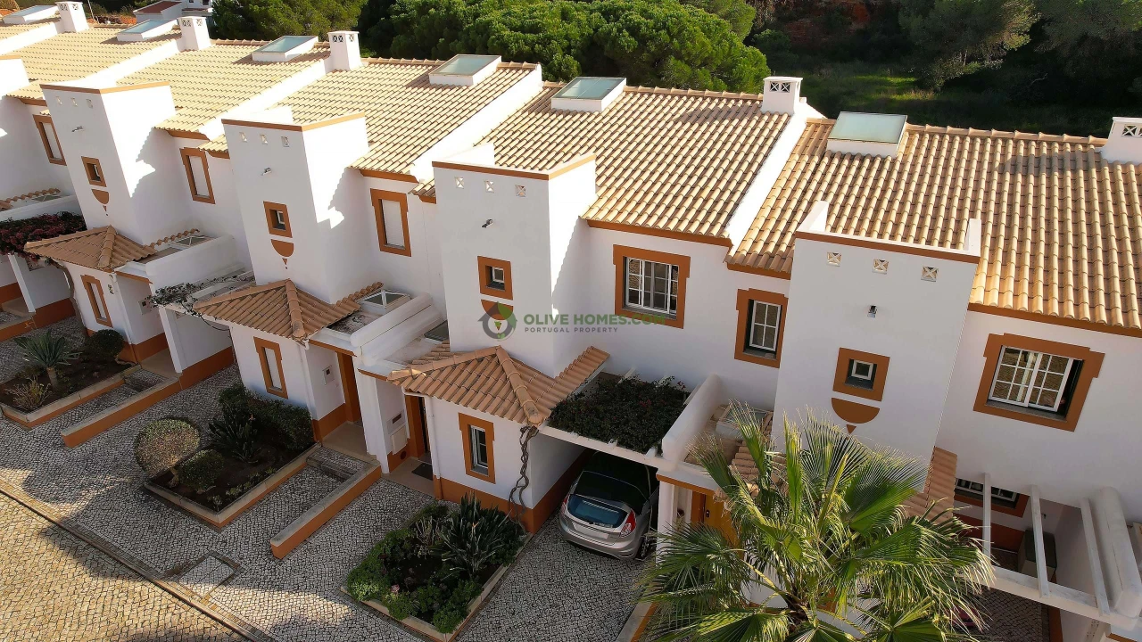 Moradia T3 para Venda em Albufeira e Olhos de Água Foto 34