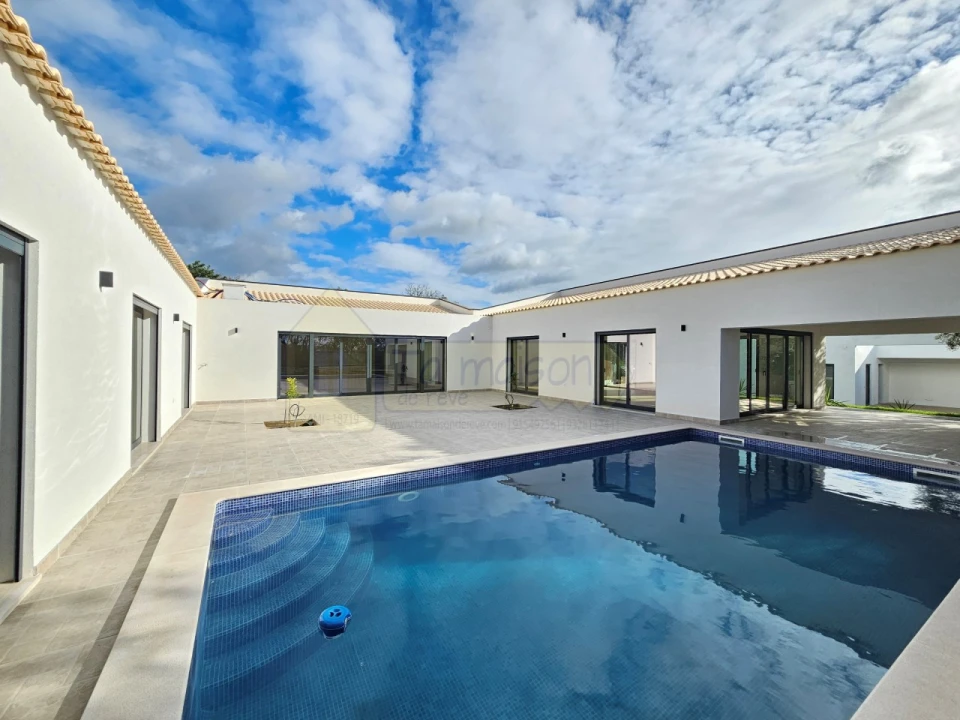 Moradia T3 para Venda em Loule (São Clemente) Foto 1