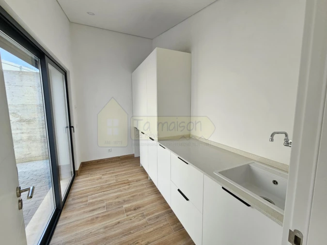 Moradia T3 para Venda em Loule (São Clemente) Foto 8